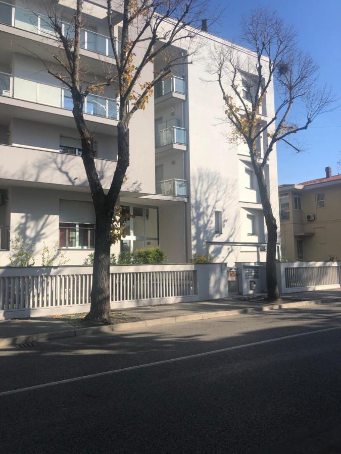 Apartament A Casa Minerva Rimini Zewnętrze zdjęcie