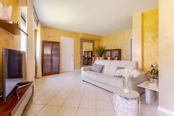 Apartament A Casa Minerva Rimini Zewnętrze zdjęcie