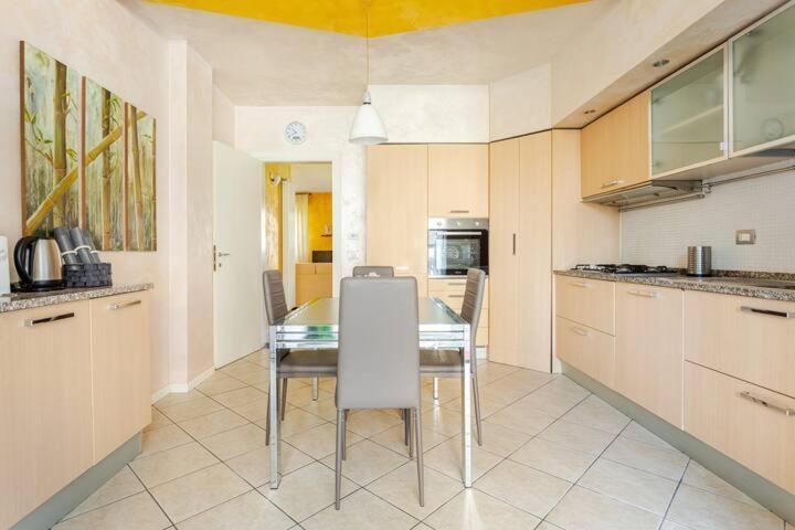Apartament A Casa Minerva Rimini Zewnętrze zdjęcie